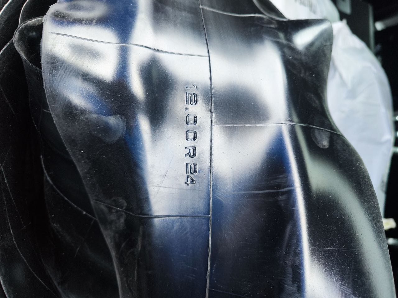 Автокамера 12.00-24 TR179А