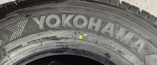 Грузовая шина Yokohama 902W 315/80 R22.5 154/150M, ведущая ось